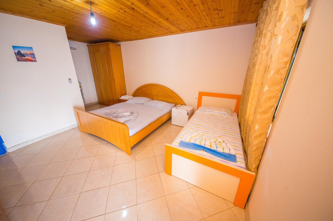 Isi Rooms Vlorë Exterior foto